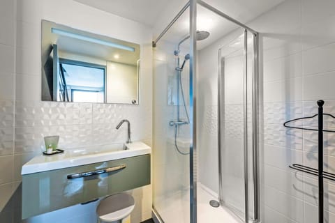 Bathroom, Living room