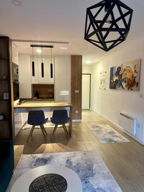 Living room, kitchen