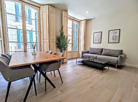 EDIFICIO DUQUE Apartment in Malaga