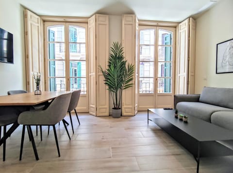 EDIFICIO DUQUE Apartment in Malaga