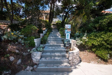 Boathouse Orebic Apartment in Dubrovnik-Neretva County