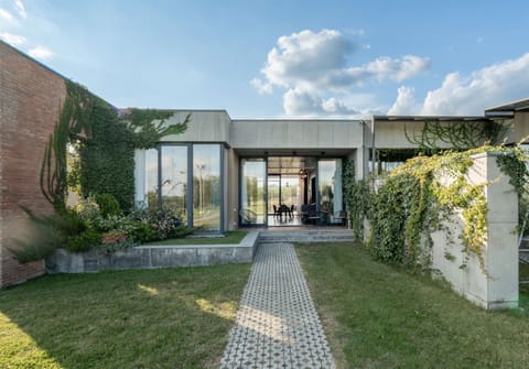 Property building, Inner courtyard view