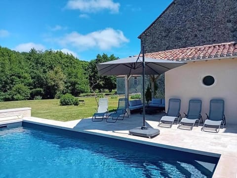 Le tout a la fois de saint-maixent le petit House in Centre-Val de Loire