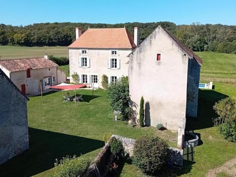 Le tout a la fois de saint-maixent le petit House in Centre-Val de Loire