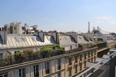 Day, Balcony/Terrace, City view, Street view