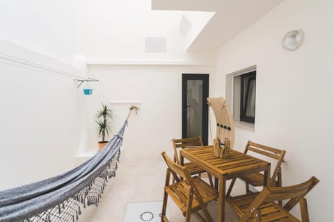 Balcony/Terrace, Seating area, Dining area