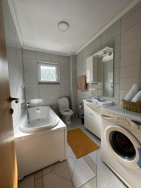 Bathroom, Bath, washing machine