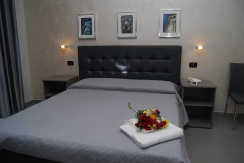 Balcony/Terrace, Photo of the whole room, Bedroom