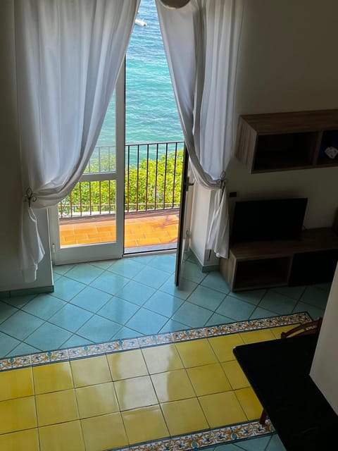 View (from property/room), Balcony/Terrace, Sea view