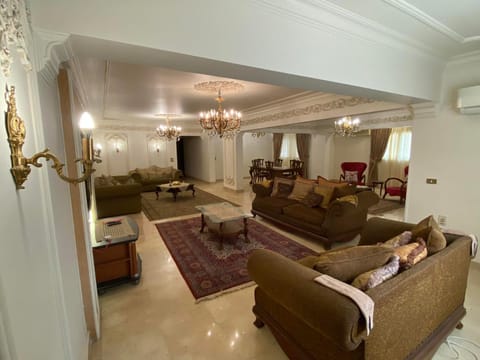 TV and multimedia, Living room, Seating area, air conditioner