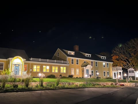 Property building, Night