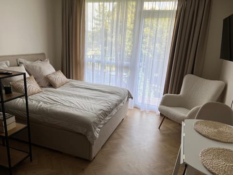 Bed, TV and multimedia