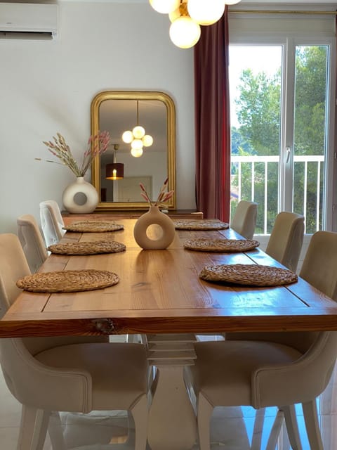 Appart T3 tout équipé calme avec prairie et parking Apartment in Toulon