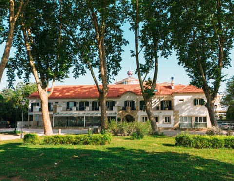 Property building, Garden