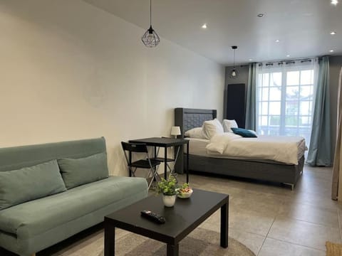 Appartement Élégant proche RER/ CDG / Parc des Expos Apartment in Île-de-France