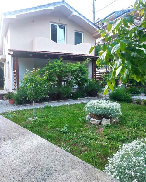 Property building, Garden, Garden, Garden view