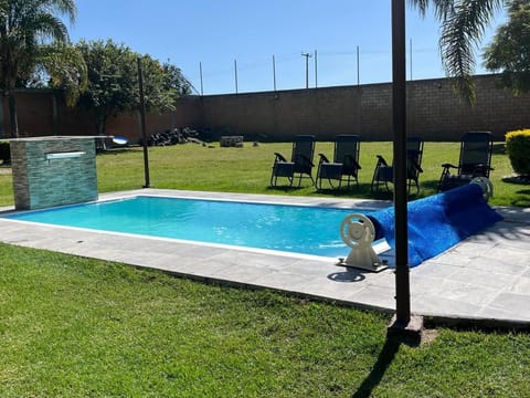 Casa de descanso alberca climatizada House in Atlixco