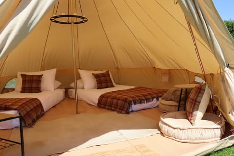 Rescorla Retreats- Poldark Luxury tent in England