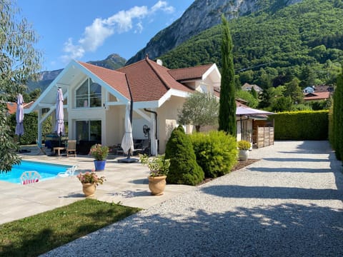 Property building, Day, Natural landscape