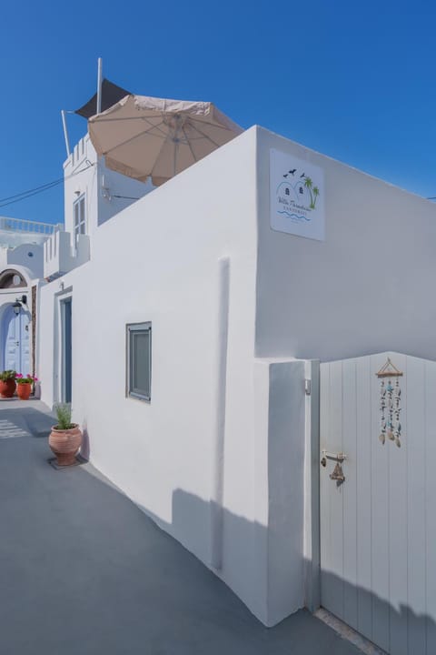 Property building, Day
