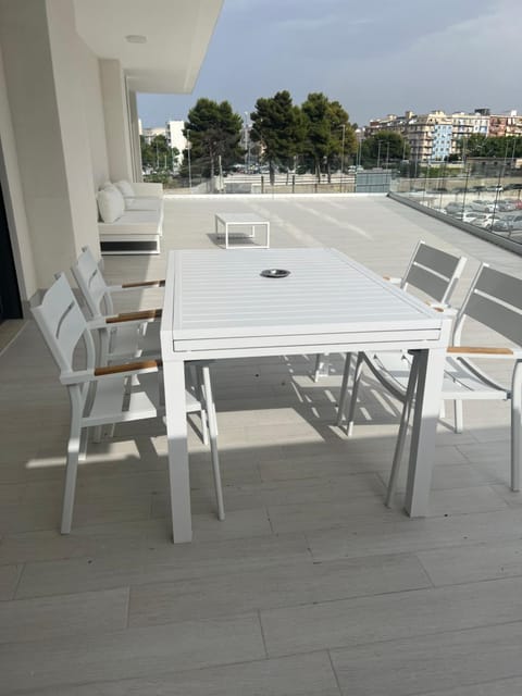 Day, View (from property/room), Balcony/Terrace, Dining area