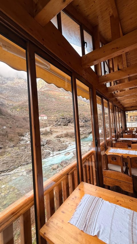 - Cemi River Rooms - Hotel in Podgorica Municipality, Montenegro