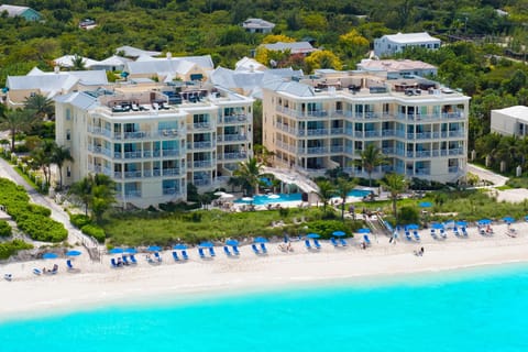 Property building, Bird's eye view, Beach, Swimming pool