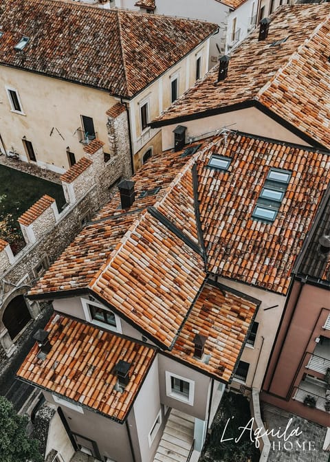 Property building, Day, Neighbourhood, City view, Street view