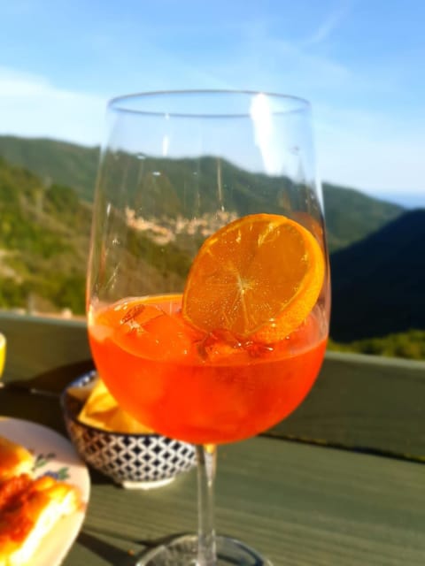 Natural landscape, Food and drinks, Sea view