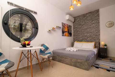 Central & Riverfront Room 1 Apartment in Decentralized Administration of Macedonia and Thrace