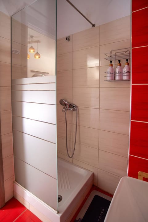 Central & Riverfront Room 1 Apartment in Decentralized Administration of Macedonia and Thrace