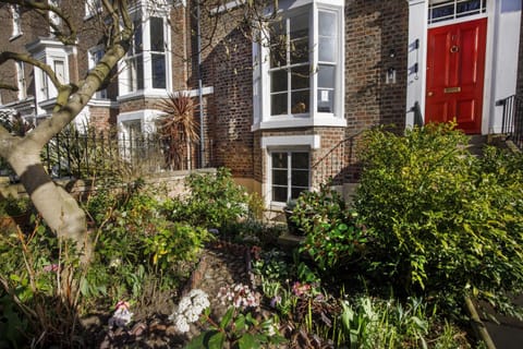 Property building, Garden view