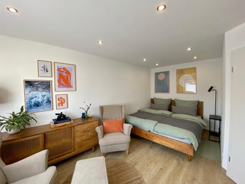 Living room, Bedroom