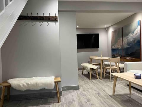 “The Art House 6” Galway, Woodquay House in Galway