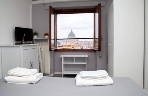 View (from property/room), Photo of the whole room