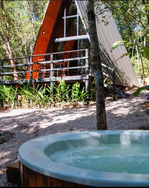 Day, Natural landscape, Garden, Hot Tub, Garden view