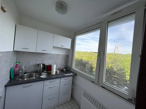 Möblierte Apartment im Herkules Köln Neuehrenfeld Apartment in Cologne