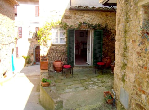 Property building, Patio