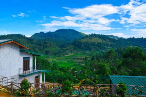 Property building, Day, Natural landscape, Mountain view