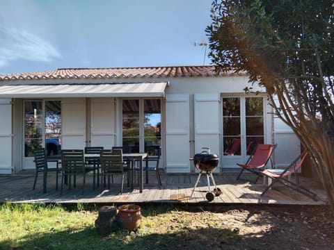 Patio, Garden, sunbed