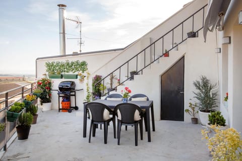 View (from property/room), Balcony/Terrace