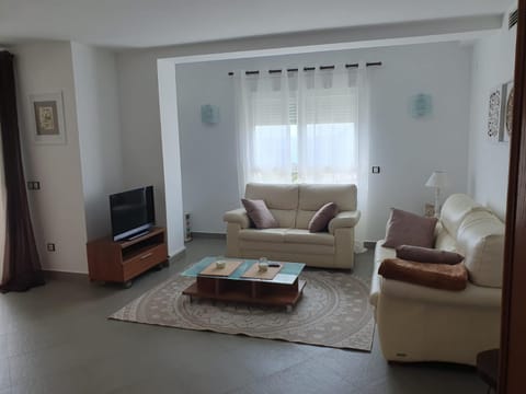 ESPACIOSO APARTAMENTO EN PRIMERA LÍNEA DEL MAR Apartment in Moraira