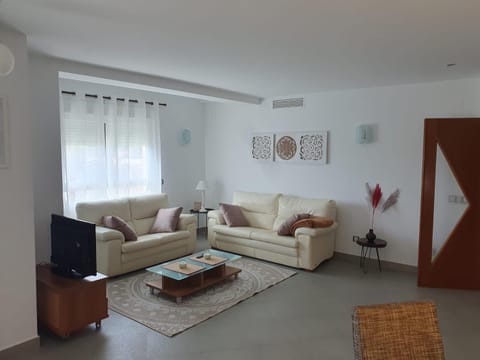 ESPACIOSO APARTAMENTO EN PRIMERA LÍNEA DEL MAR Apartment in Moraira