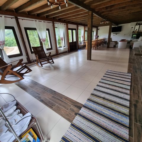 Property building, Restaurant/places to eat, Lobby or reception