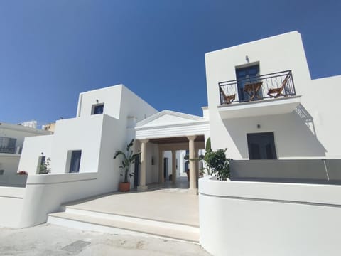 Meridiano Hotel in Paros