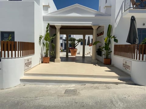 Meridiano Hotel in Paros