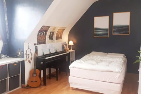 Grande maison familiale proche port de Vannes House in Séné