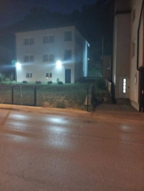 Apartmani Mušinbegović1 Apartment in Federation of Bosnia and Herzegovina