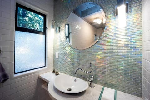 Modern House w. Fast Internet in 1 Acre Land House in Occidental