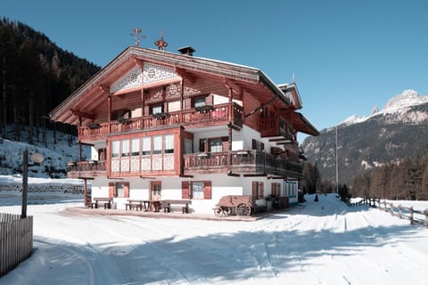 B&B Agriturismo Cèsa Ciasates Bed and Breakfast in Alba